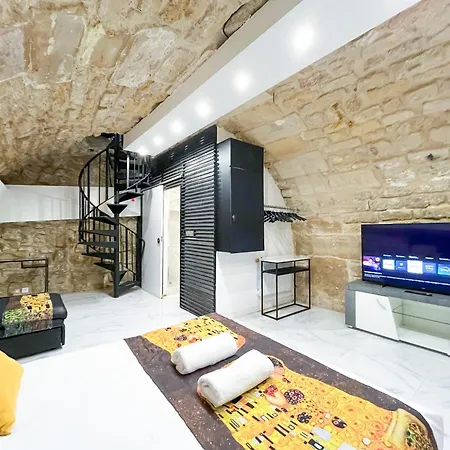 154 - Urban Atelier Cinema In Apartment Paris